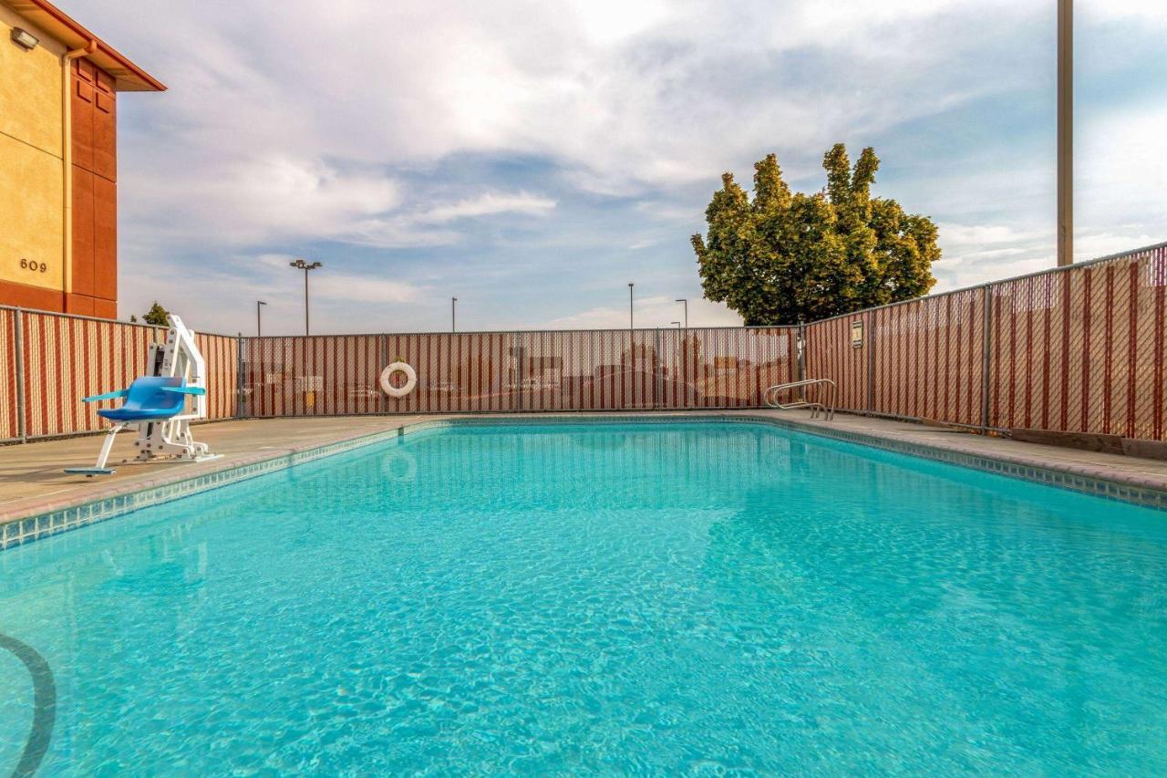 Super 8 By Wyndham The Dalles Or Buitenkant foto
