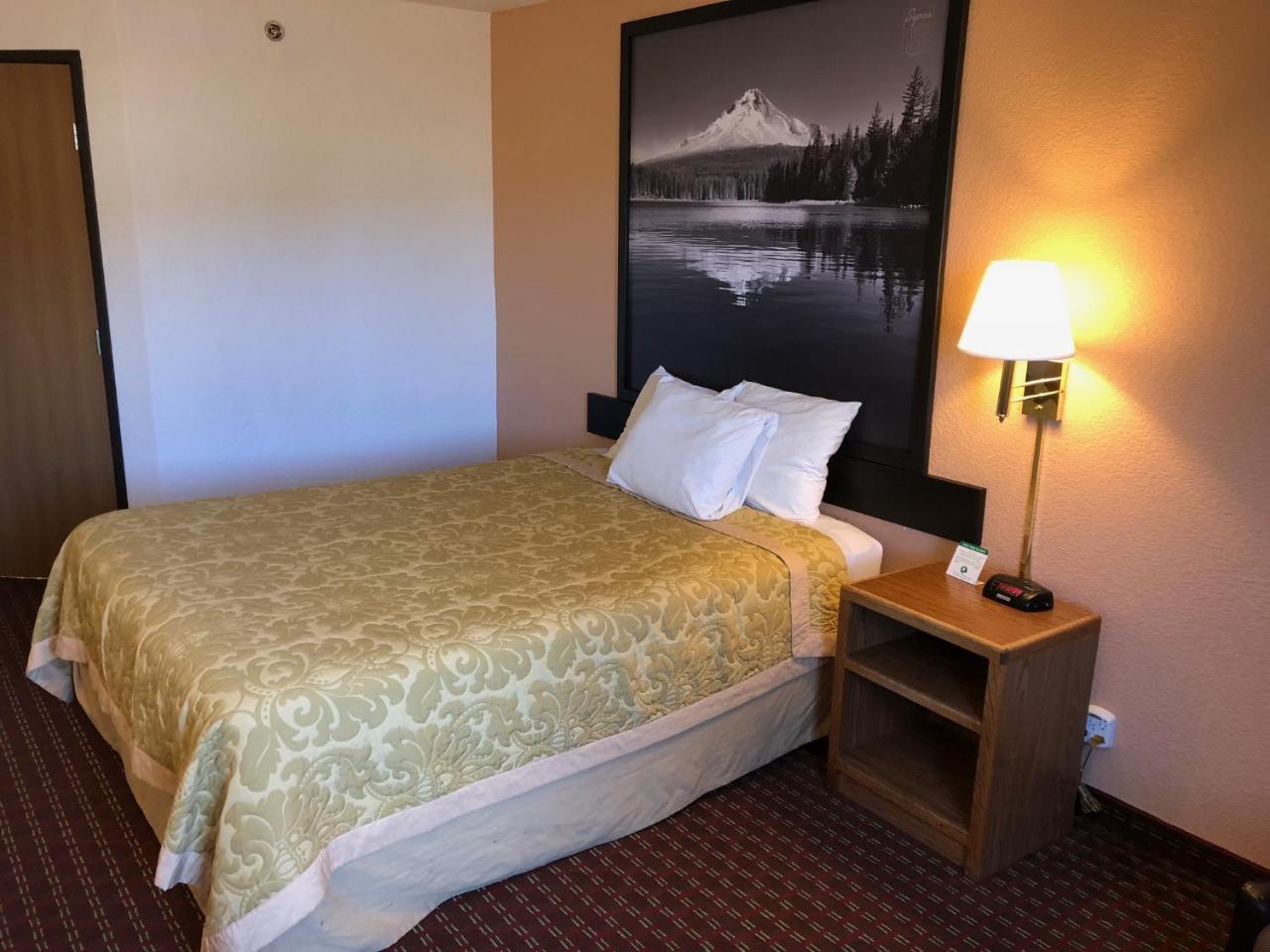 Super 8 By Wyndham The Dalles Or Buitenkant foto