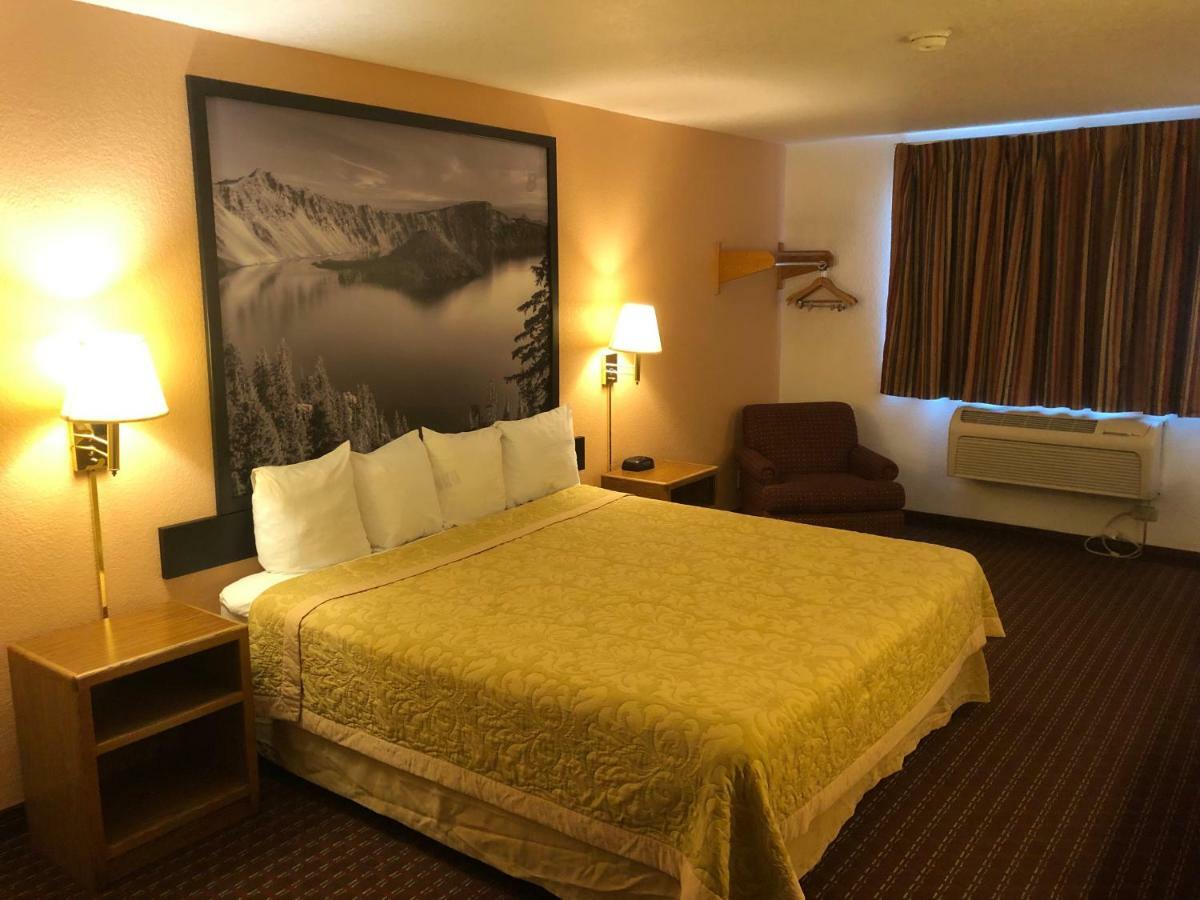 Super 8 By Wyndham The Dalles Or Buitenkant foto